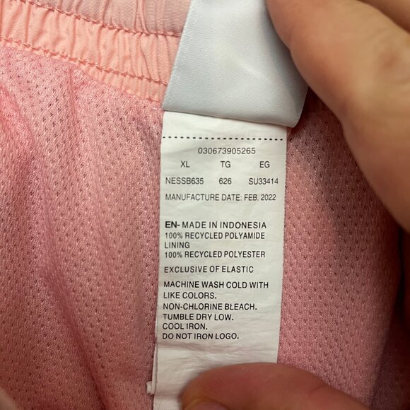 Nike Solid Icon Volley Swim Shorts Coral Pink Mens Size XL 5" Inseam Pockets - Picture 8 of 11